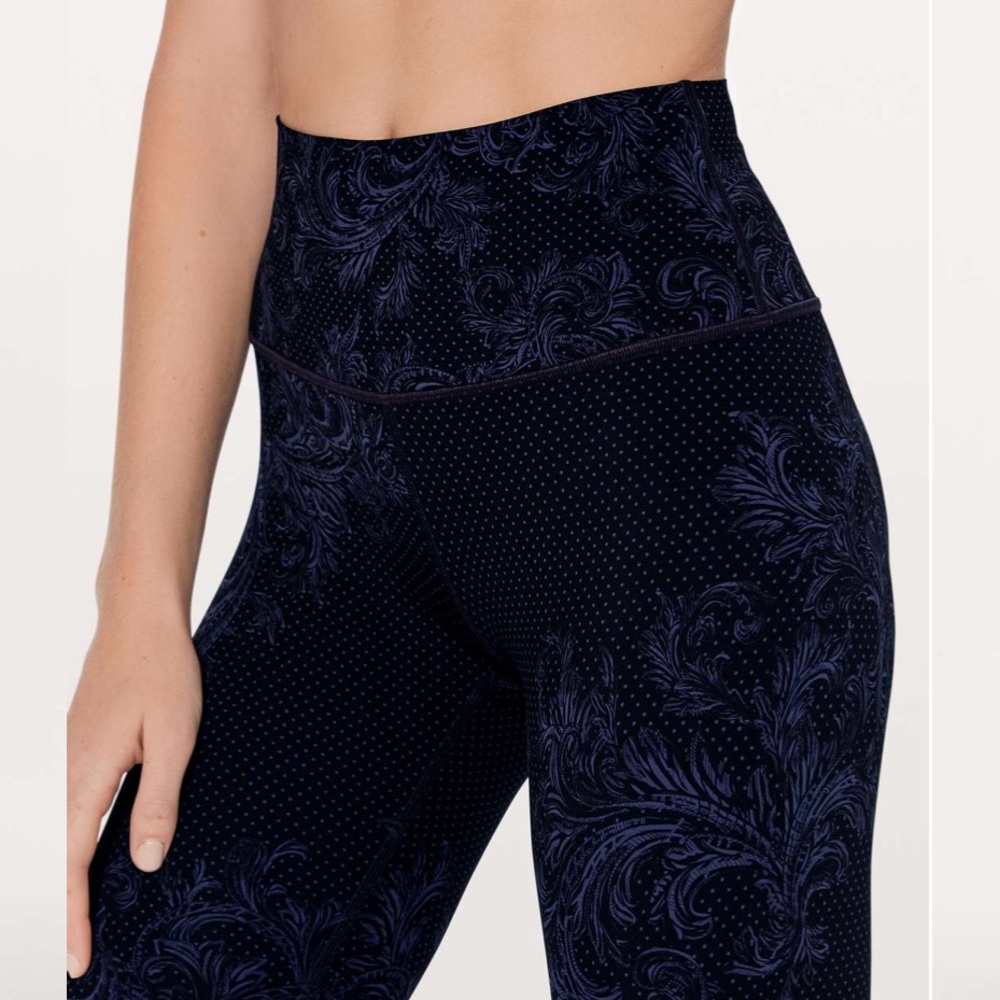 LIKE NEW! Lululemon Wunder Under High Rise Tight 28” - Picture 2 of 14